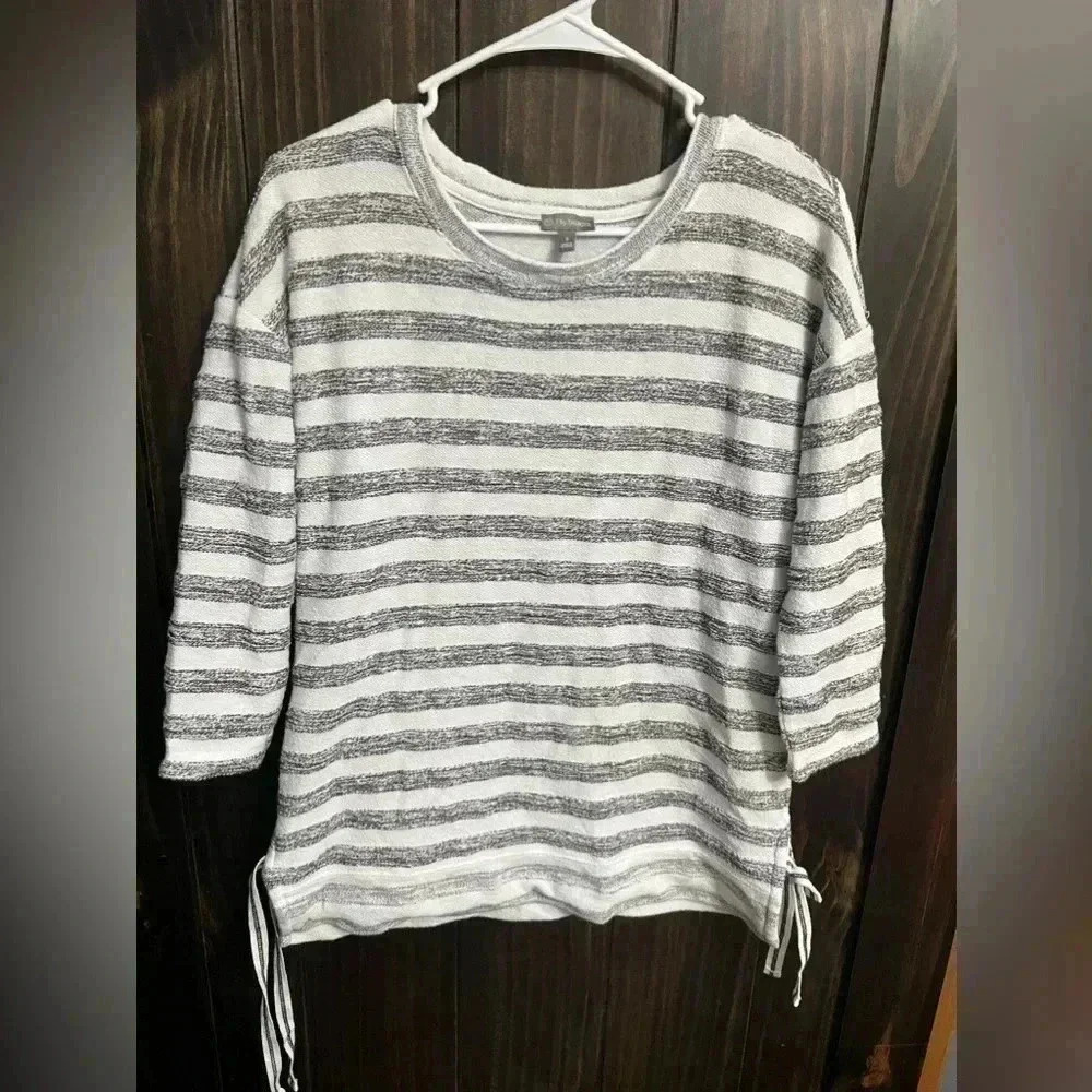 Talbots Striped Shirt. Size: Small - Picture 2 of 4